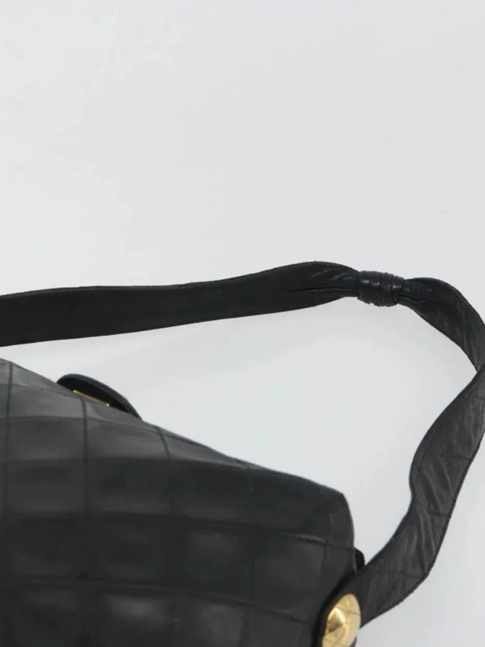 CHANEL Matelasse Chain Shoulder Bag Leather Black Gold CC Auth 188720